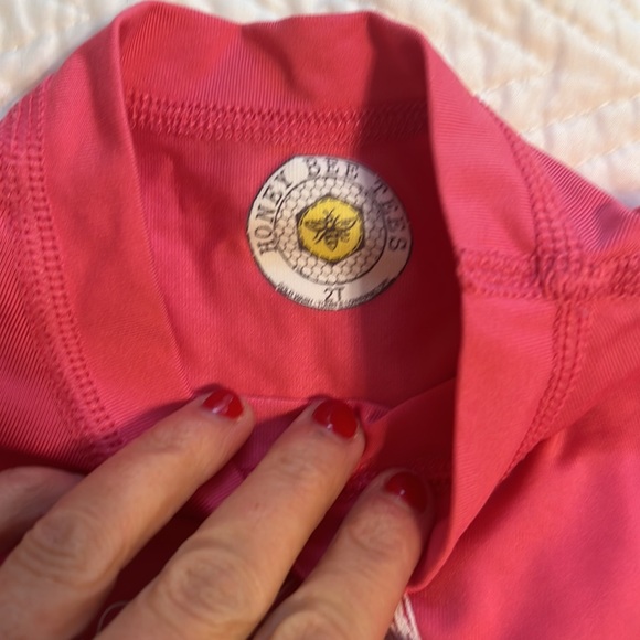 Honey Bee Tees 2T Girls Mermaid Rash Guard/Swimshirt - Picture 2 of 2